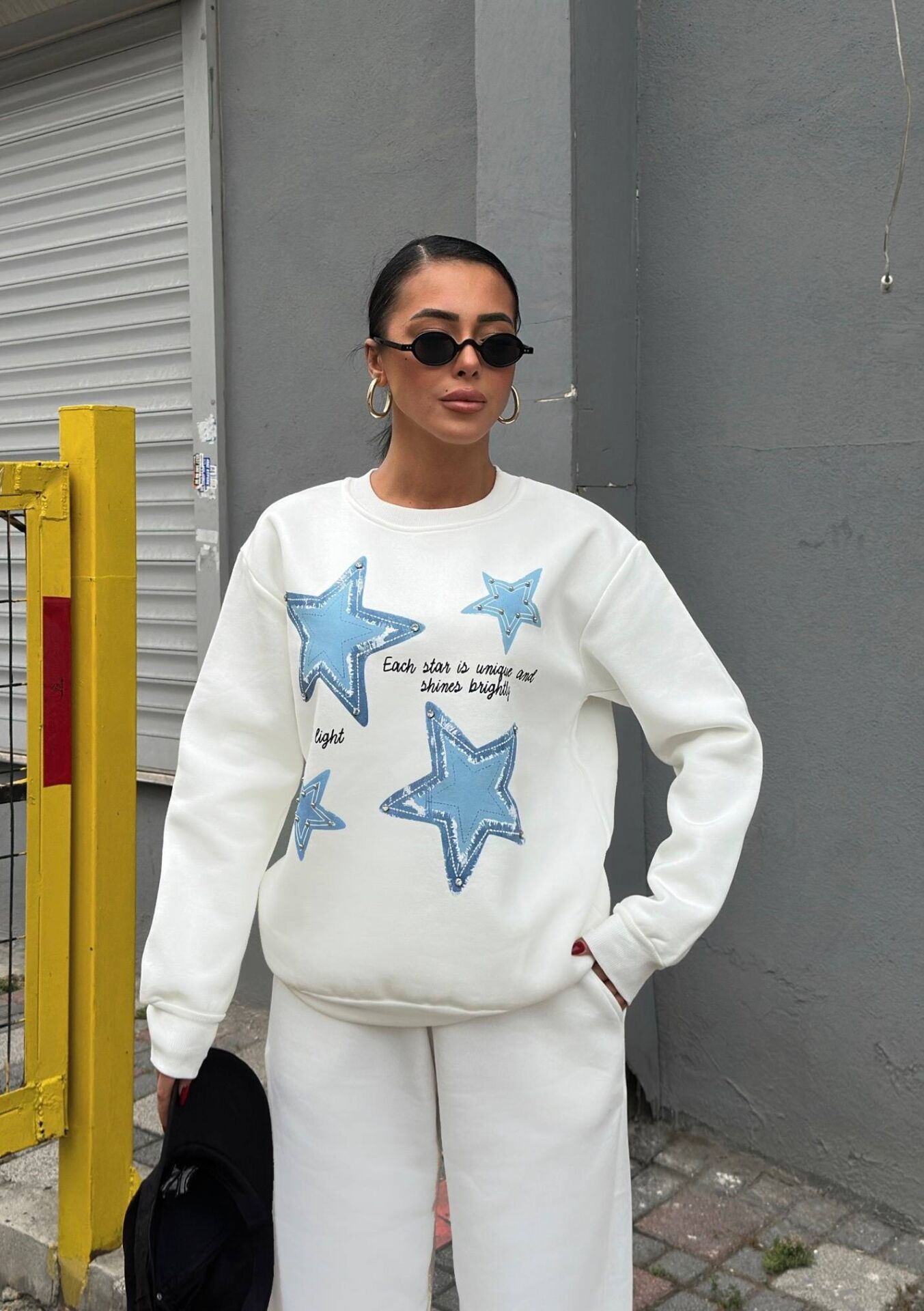 ÜÇ İPLİK ŞARDONLU SWEATSHİRT