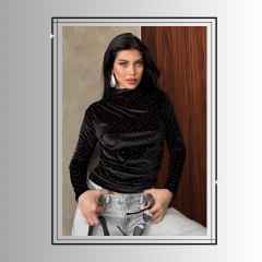 TAŞLI KADİFE BLUZ
