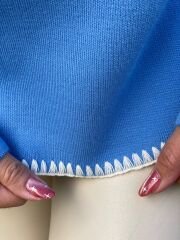 NAKIŞ DETAYLI TRİKO KEMER ÜSTÜ KAZAK